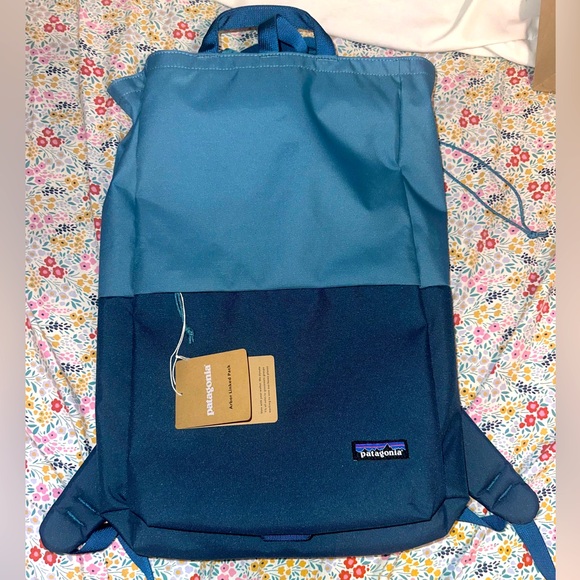 Patagonia Handbags - Patagonia arbor backpack NEW